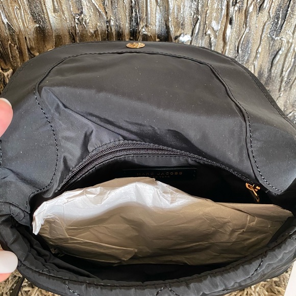 SOLD ‼️ Marc Jacobs Quilted Nylon Mini Messenger - Picture 3 of 5